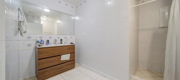 9 Schlafzimmer Villa in Miami, USA, Nr. 615119 16