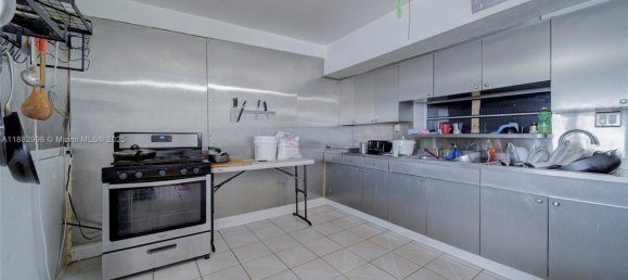 9 Schlafzimmer Villa in Miami, USA, Nr. 615119 14