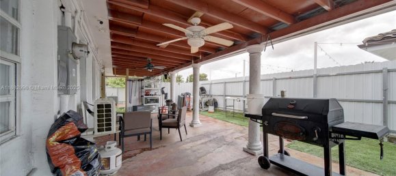 9 Schlafzimmer Villa in Miami, USA, Nr. 615119 8
