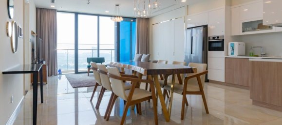 3 bedrooms Apartment in District 1, Vietnam No. 18375 11