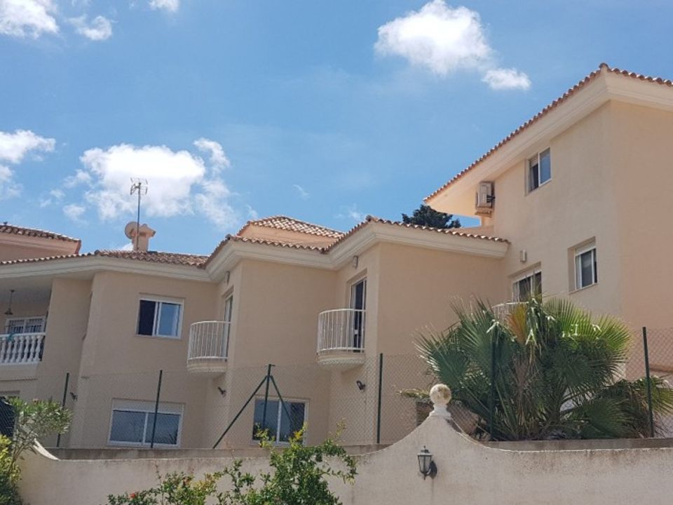 5 bedrooms House in Alicante, Spain No. 176609
