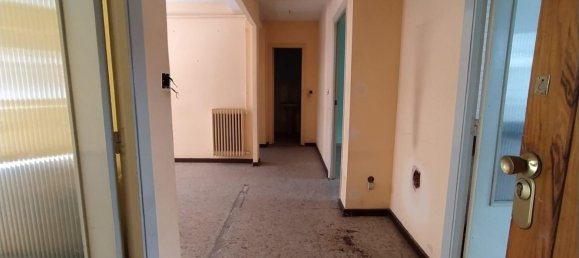 3 bedrooms Apartment in Leon, Spain No. 83023 2