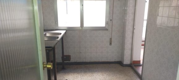 3 bedrooms Apartment in Leon, Spain No. 83023 4