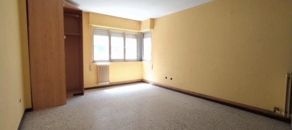 3 bedrooms Apartment in Leon, Spain No. 83023 9