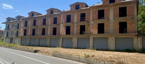 750m² Building in Falerna, Italy No. 314535 8