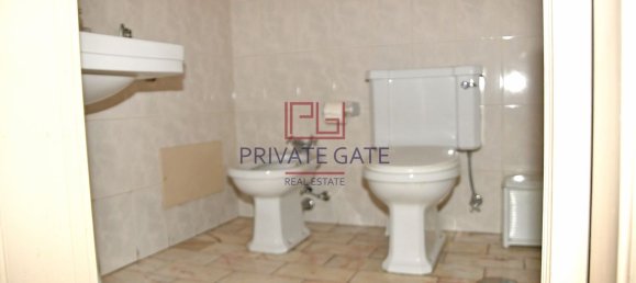 4 bedrooms House in Porto, Portugal No. 125821 9