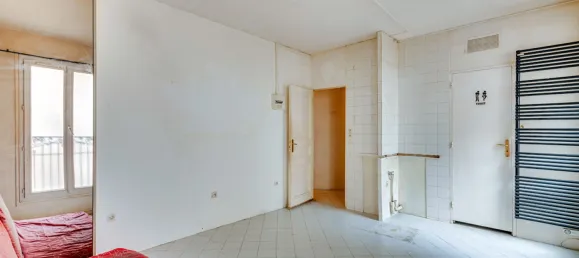 Apartamento de 2 dormitorios en Paris, France No. 177174 8