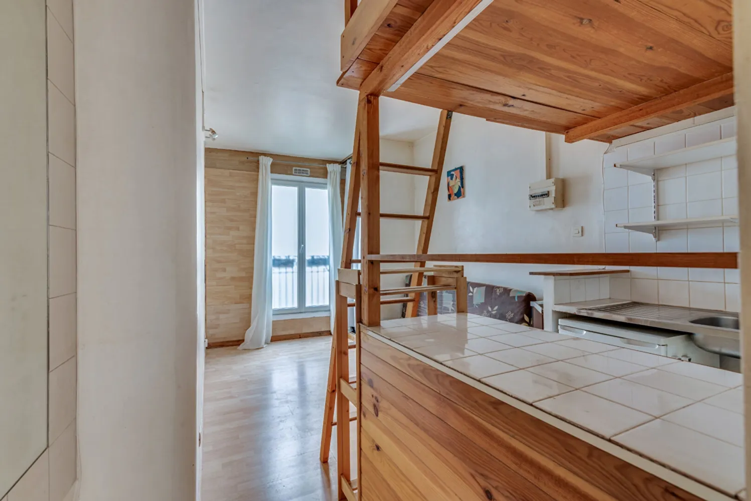 Apartamento de 2 dormitorios en Paris, France No. 177174