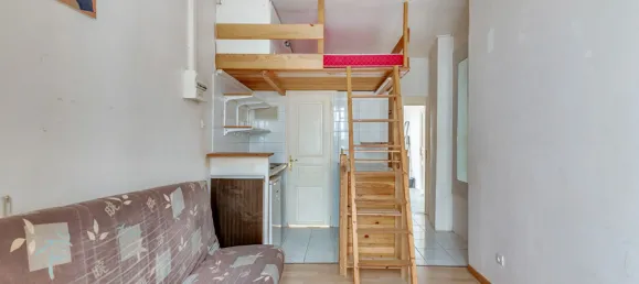 Apartamento de 2 dormitorios en Paris, France No. 177174 4
