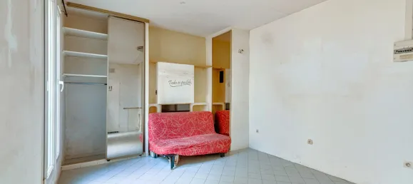 Apartamento de 2 dormitorios en Paris, France No. 177174 9