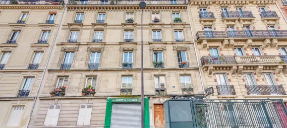 Apartamento de 2 dormitorios en Paris, France No. 177174 15