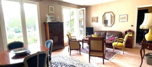 2 bedrooms Apartment in Versailles, France No. 183025 8