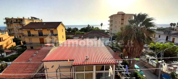 Apartamento de 3 dormitorios en Falerna, Italy No. 344280 9