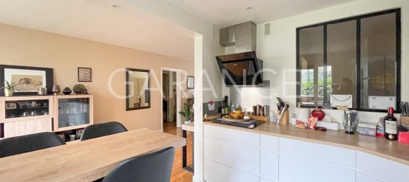 2 bedrooms Apartment in Paris, France No. 137565 6