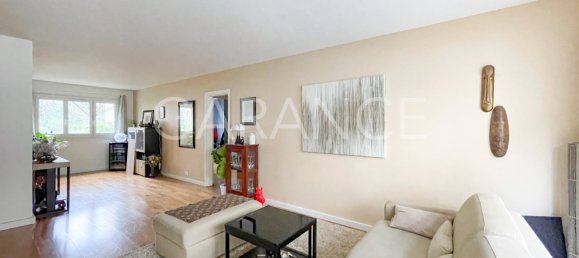 2 bedrooms Apartment in Paris, France No. 137565 5