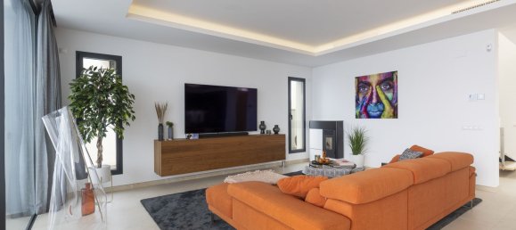 Villa de 4 dormitorios en Coín, Spain No. 139595 50