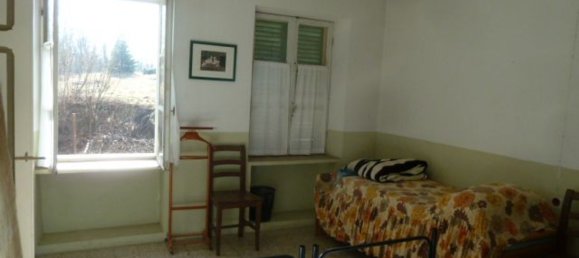 Casa de 5 habitaciónes en Piovà Massaia, Italy No. 79010 15