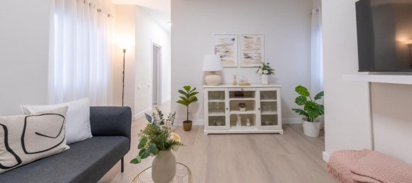 Apartamento de 2 dormitorios en Las Palmas De Gran Canaria, Spain No. 173592 8