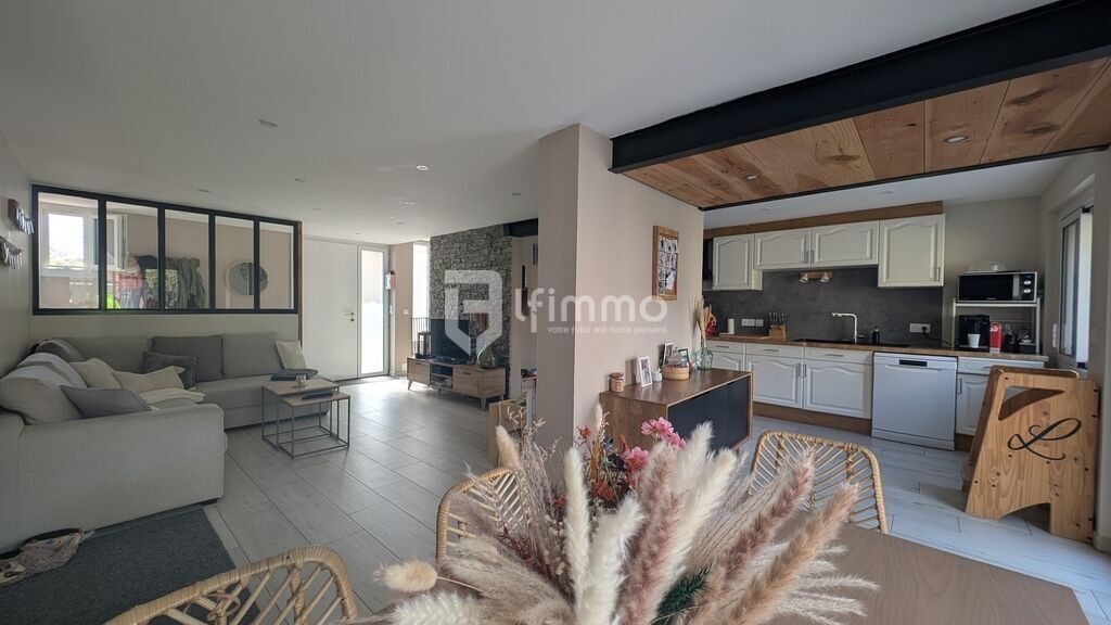 Дом с 3 спальнями в Лиму, Франция № 322325