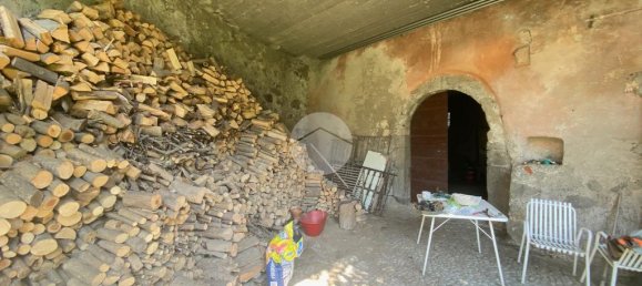 6 bedrooms House in Losine, Italy No. 378829 3