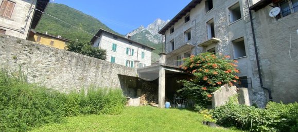 6 bedrooms House in Losine, Italy No. 378829 2