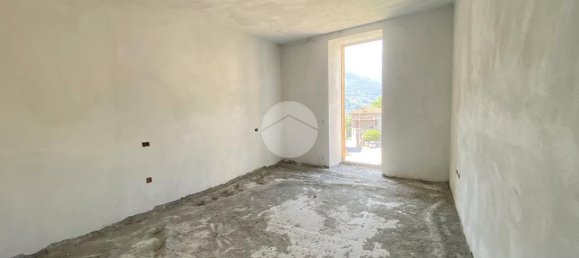 6 bedrooms House in Losine, Italy No. 378829 8