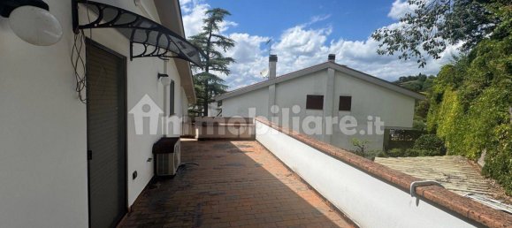 3 غرف نوم فيلا في Terni, Italy رقم 269044 28