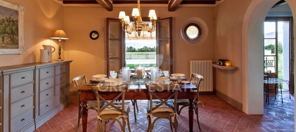 4 bedrooms House in Cortona, Italy No. 304434 9