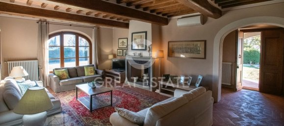 4 bedrooms House in Cortona, Italy No. 304434 8