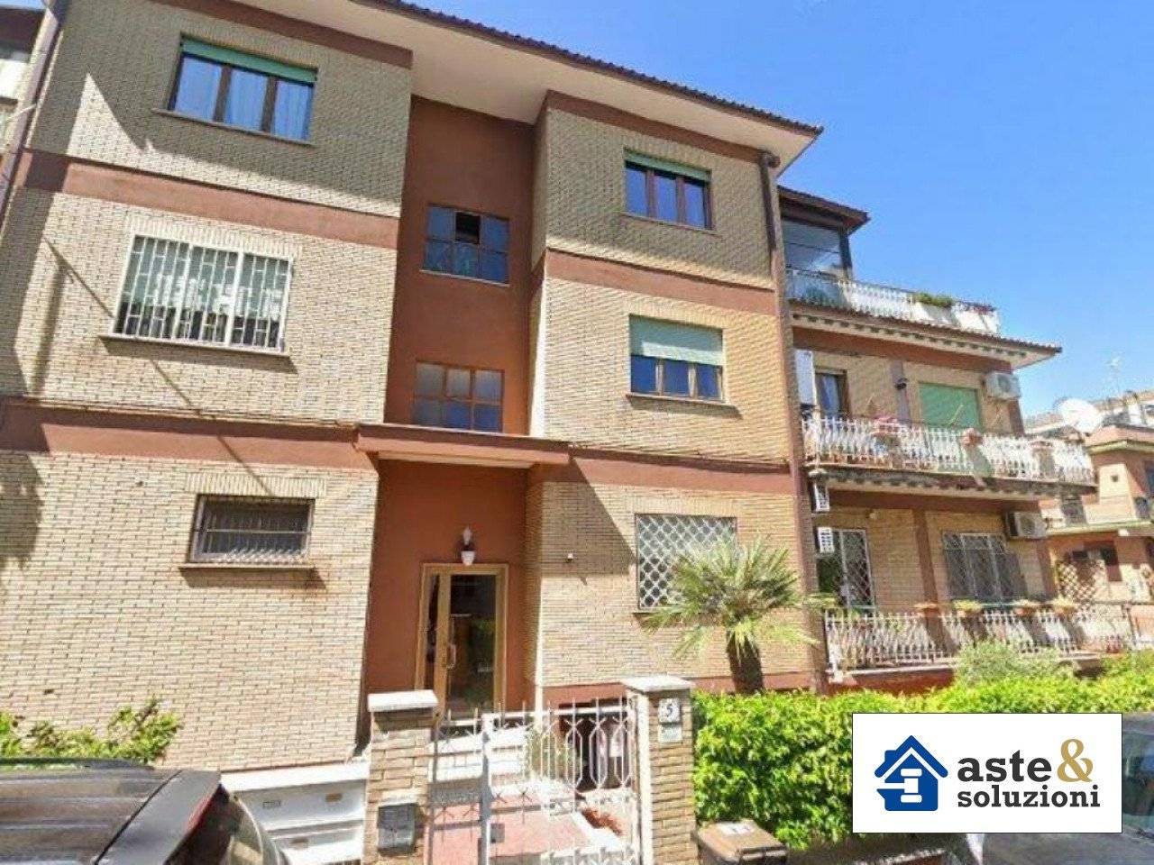 Apartamento de 3 dormitorios en Rome, Italy No. 388608