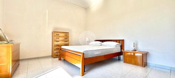 2 Schlafzimmer Wohnung in Naples, Italy, Nr. 329174 33