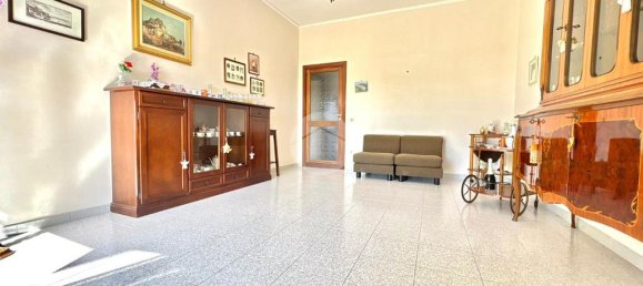 2 Schlafzimmer Wohnung in Naples, Italy, Nr. 329174 25