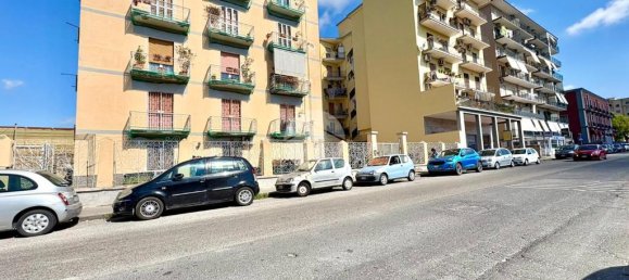 2 Schlafzimmer Wohnung in Naples, Italy, Nr. 329174 2