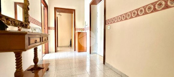 2 Schlafzimmer Wohnung in Naples, Italy, Nr. 329174 21