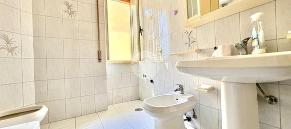 2 Schlafzimmer Wohnung in Naples, Italy, Nr. 329174 18