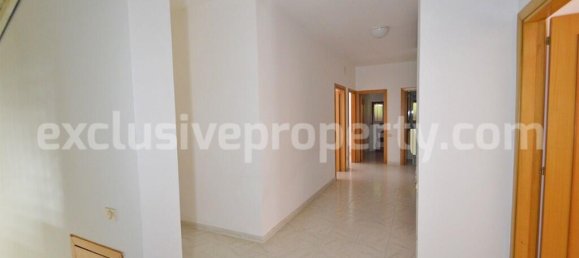 Villa de 3 dormitorios en Roccaspinalveti, Italy No. 329319 22