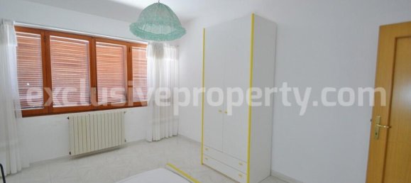 Villa de 3 dormitorios en Roccaspinalveti, Italy No. 329319 30