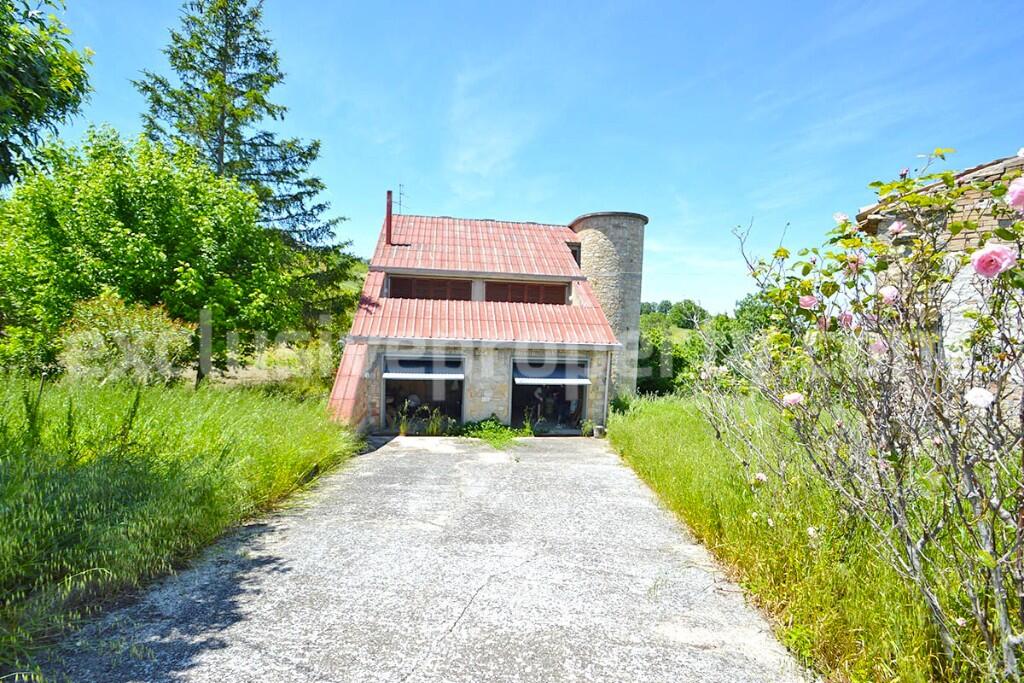 Villa de 3 dormitorios en Roccaspinalveti, Italy No. 329319