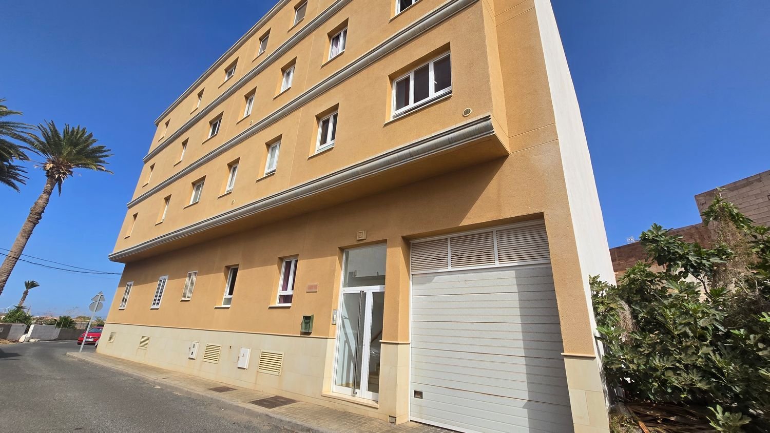 1 bedroom Apartment in Santa Lucia De Tirajana, Spain No. 253910