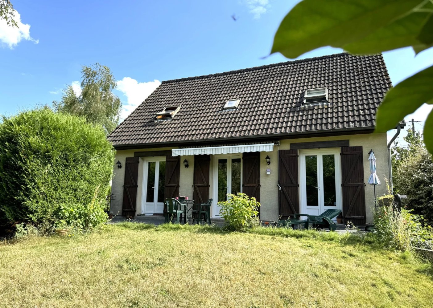 Casa de 3 dormitorios en Tracy-le-Val, France No. 251714