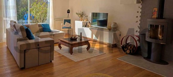 6 bedrooms House in Cuges-les-Pins, France No. 197732 7