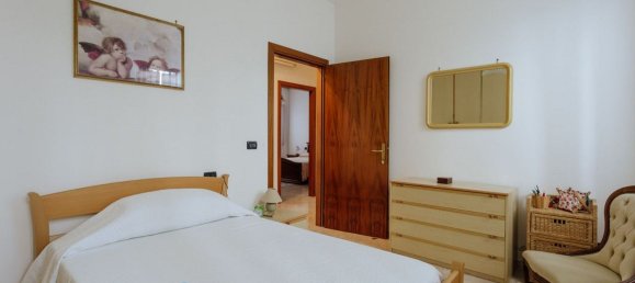 4 bedrooms House in Bagnoli di Sopra, Italy No. 356931 12