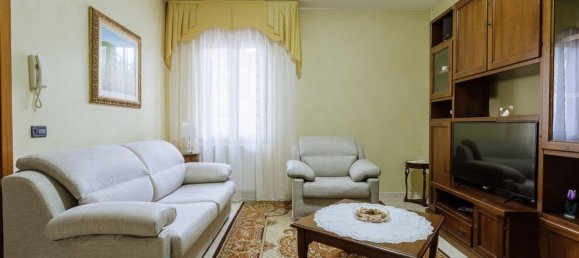 4 bedrooms House in Bagnoli di Sopra, Italy No. 356931 3