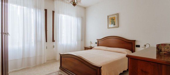 4 bedrooms House in Bagnoli di Sopra, Italy No. 356931 17