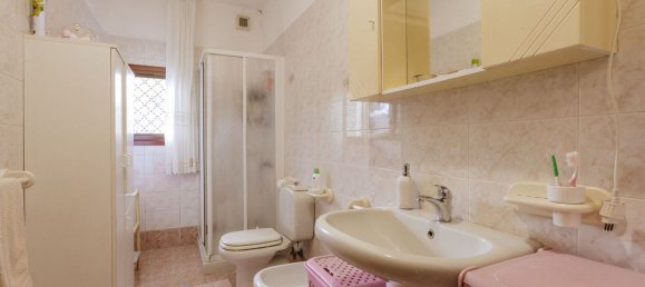 4 bedrooms House in Bagnoli di Sopra, Italy No. 356931 22