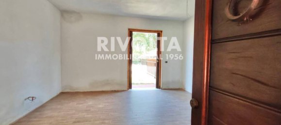 2 bedrooms Apartment in Manciano, Italy No. 106881 2