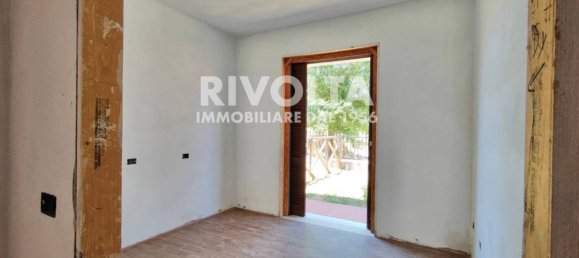 2 bedrooms Apartment in Manciano, Italy No. 106881 6