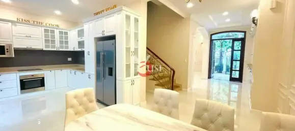 4 bedrooms Villa in District 7, Vietnam No. 15680 2