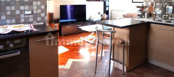 1 bedroom Apartment in Rome, Italy No. 16948 2