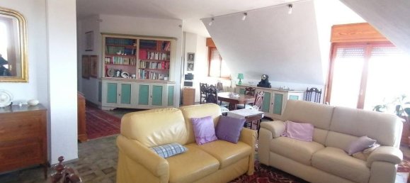 Ático de 5 habitaciónes en Follonica, Italy No. 84000 23